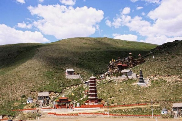 红召九龙湾生态旅游区旅游攻略