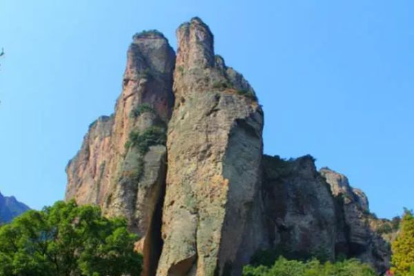 合掌峰图片