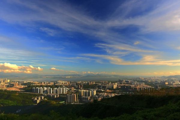 塘朗山图片