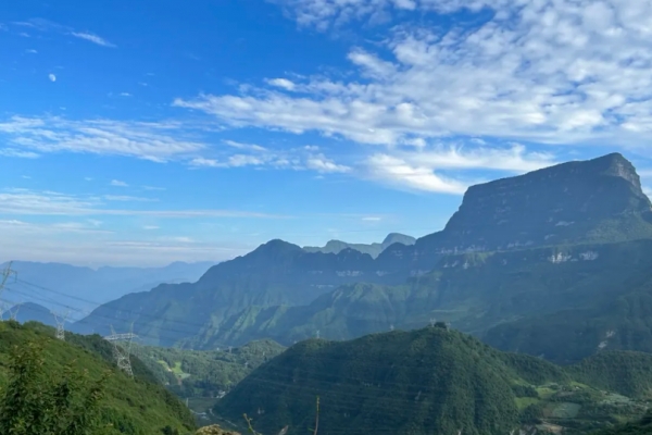 大瓦山图片