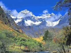 夹金山
