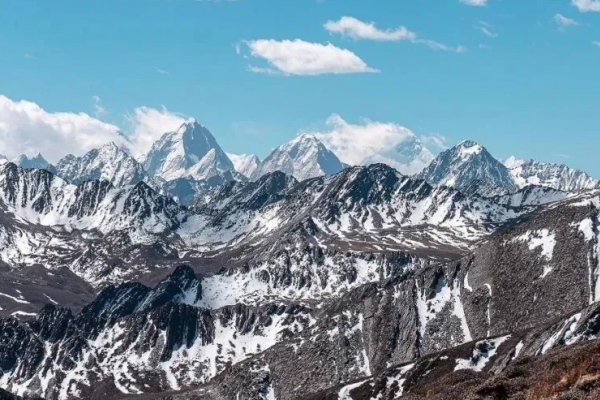 大雪山图片