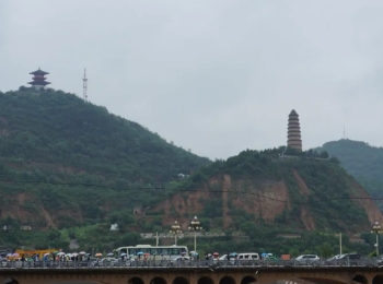 宝塔山