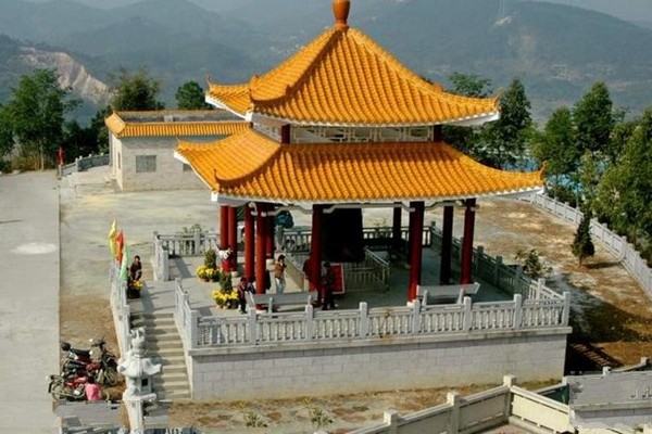通化市白鸡腰国家森林公园旅游攻略