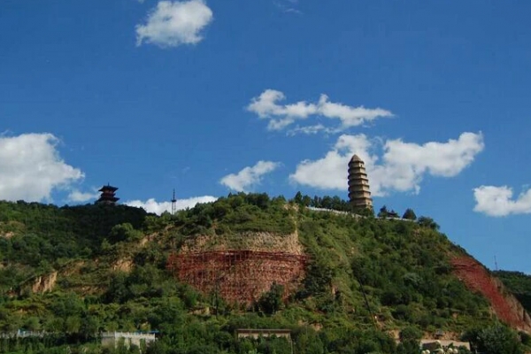 宝塔山图片