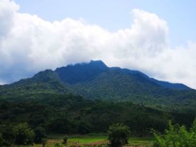 屌罗山