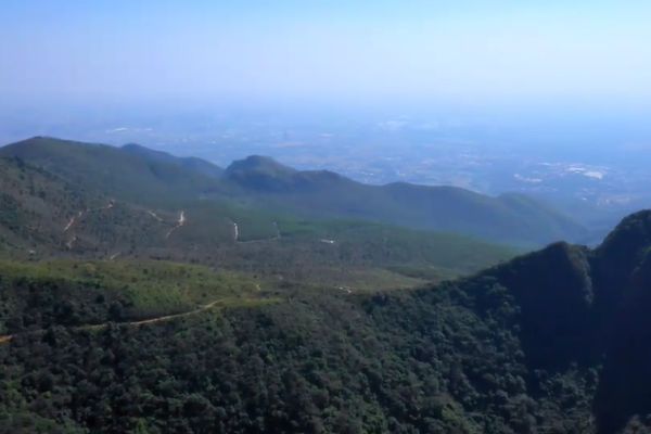 平天山图片