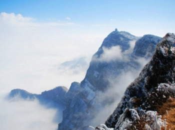 峨眉山