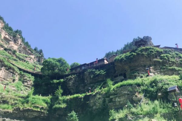 庐芽山图片