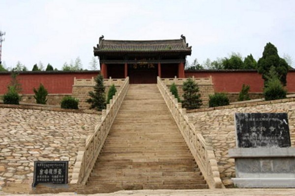 长子精卫湖白松林景区旅游攻略