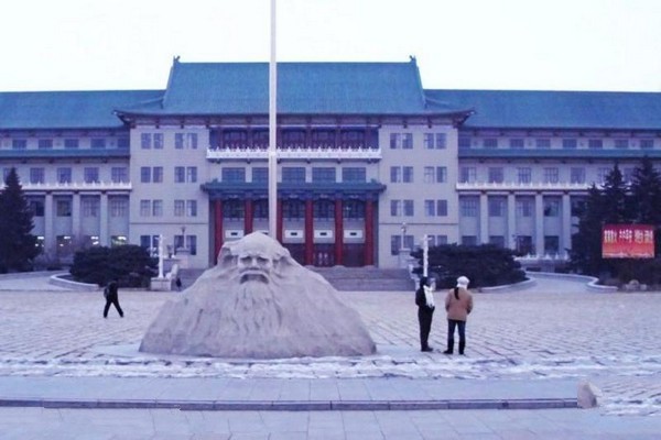 长春文化广场旅游攻略