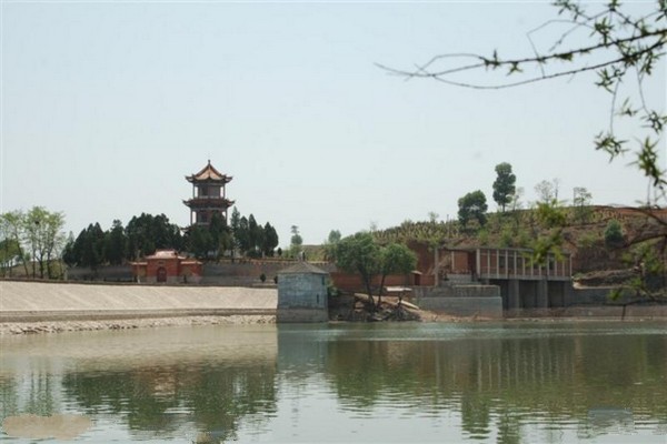 长子精卫湖白松林景区旅游攻略