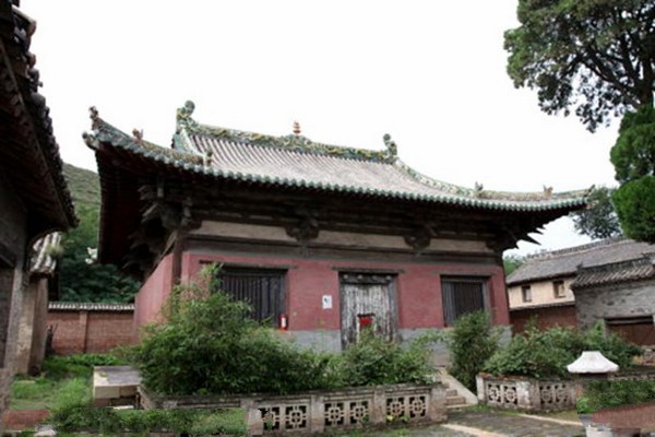 长子精卫湖白松林景区旅游攻略