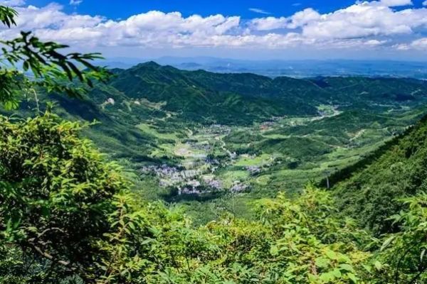 明月山图片