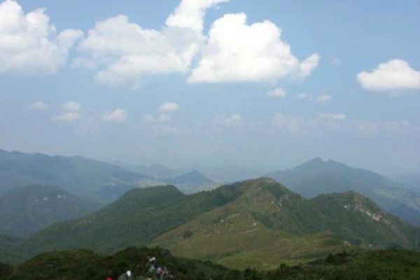 斗篷山图片