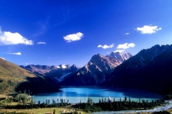 沙鲁里山图片