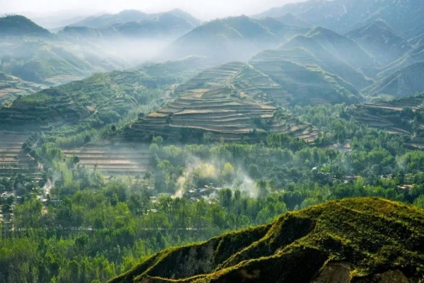 殽山图片