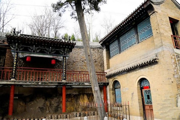 阳泉石评梅故居旅游攻略