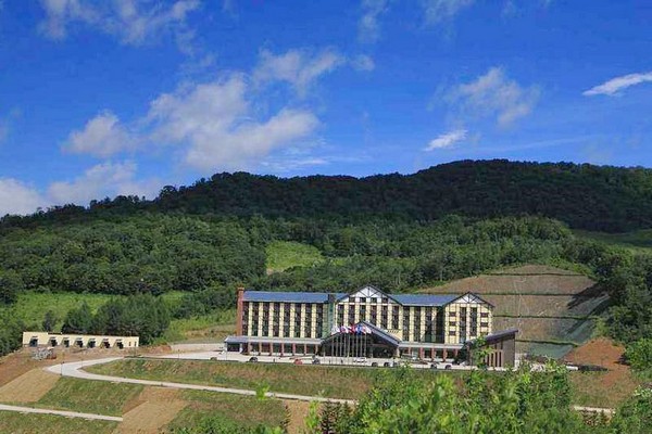 长白山龙顺雪山飞湖旅游攻略