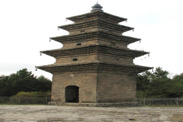 长白塔山公园旅游攻略