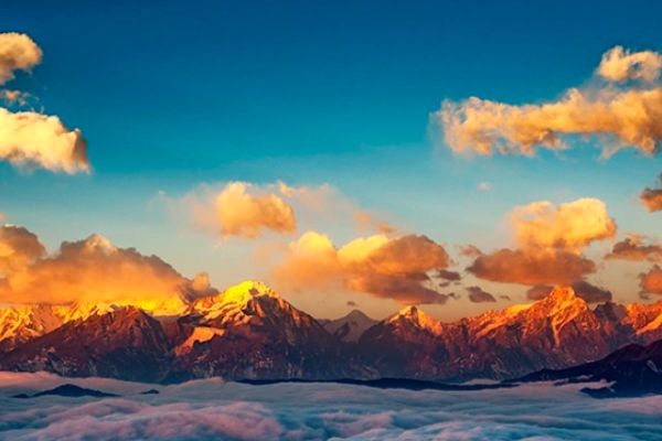 牛背山图片