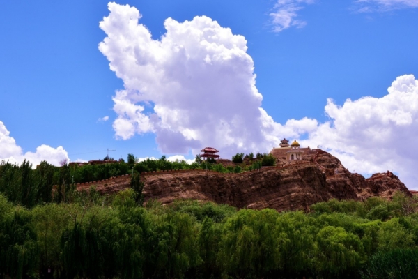 燕泉山图片