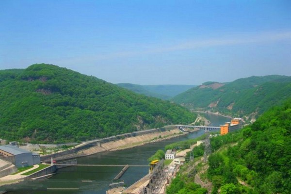 靖宇县白山湖景区旅游攻略