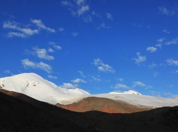 疏勒南山
