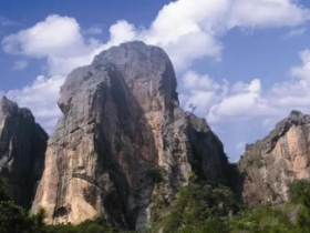 石佛山