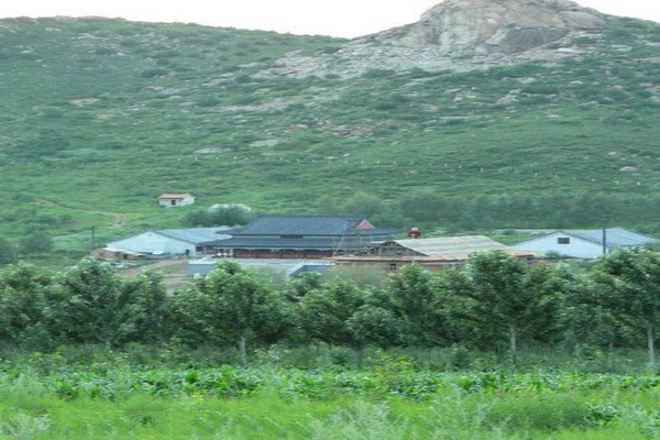 齐齐哈尔蛇洞山风景区旅游攻略