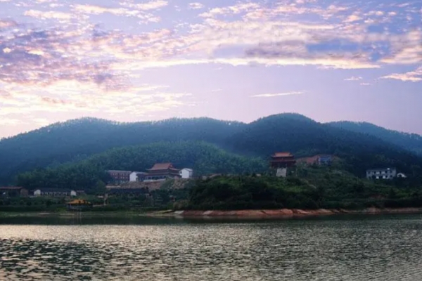 神鼎山图片