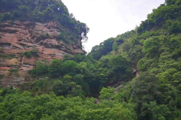 老峨山图片
