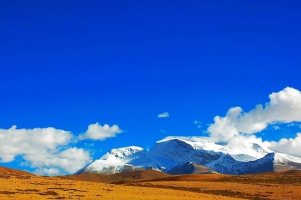 纳木那尼峰图片