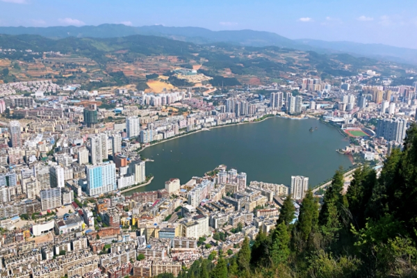 老阴山图片