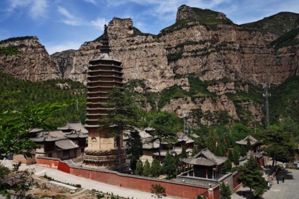 觉山图片