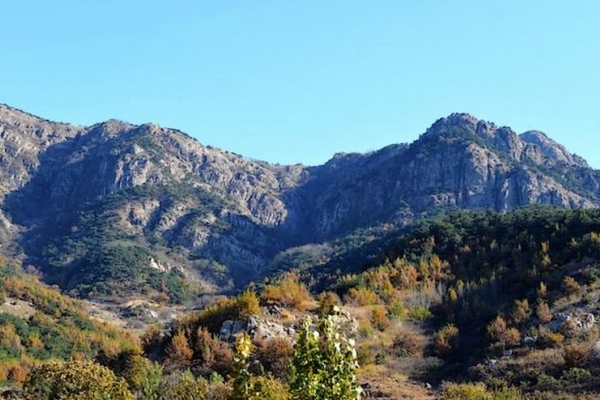 铁撅山图片
