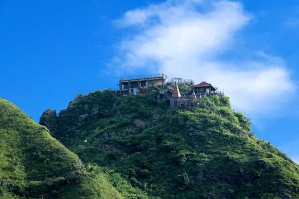 阴那山图片