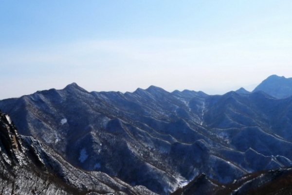 雪帽山图片