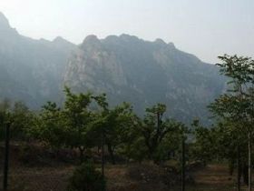 阳台山