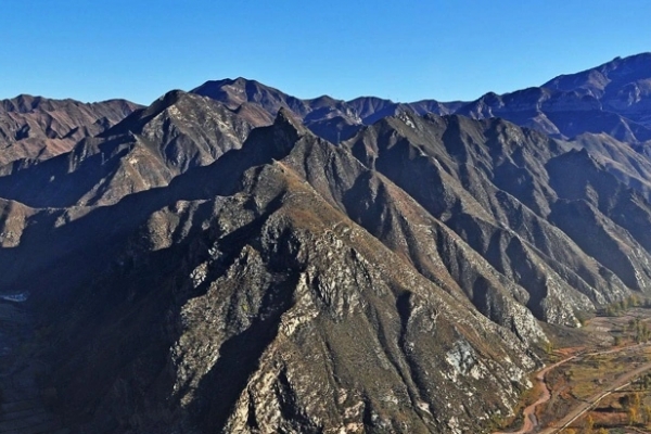 马鬃山图片
