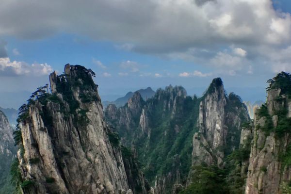 驼背峰图片