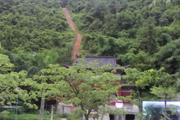 鹿峰山图片