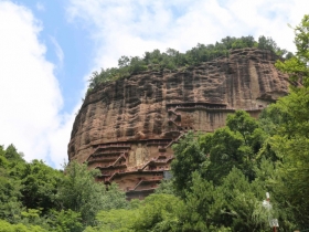 麦积山