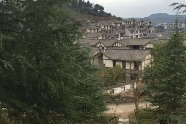 龙角山图片