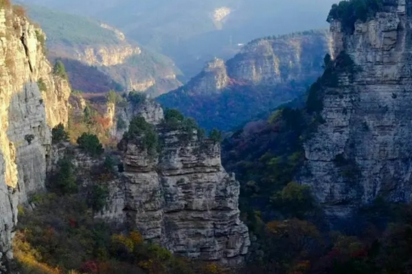 龙洞山图片