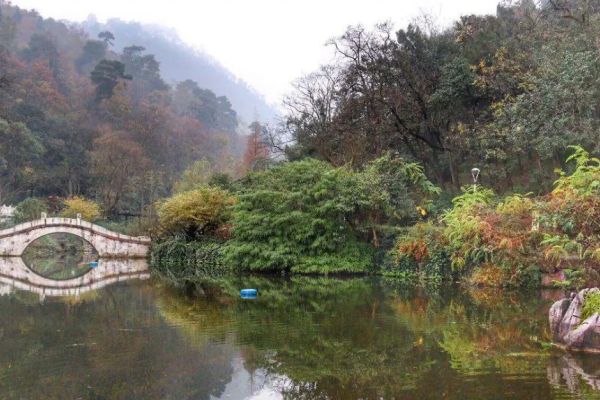 黔灵山图片