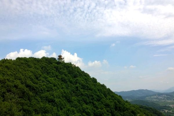 龙潭山图片