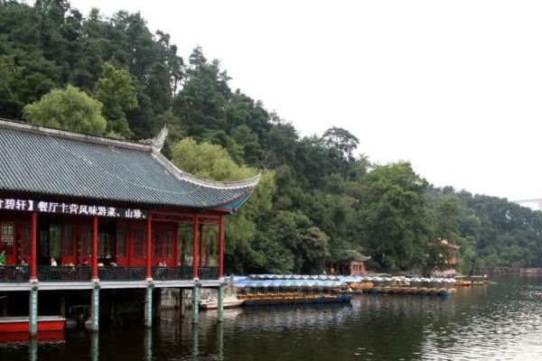 黔灵山图片